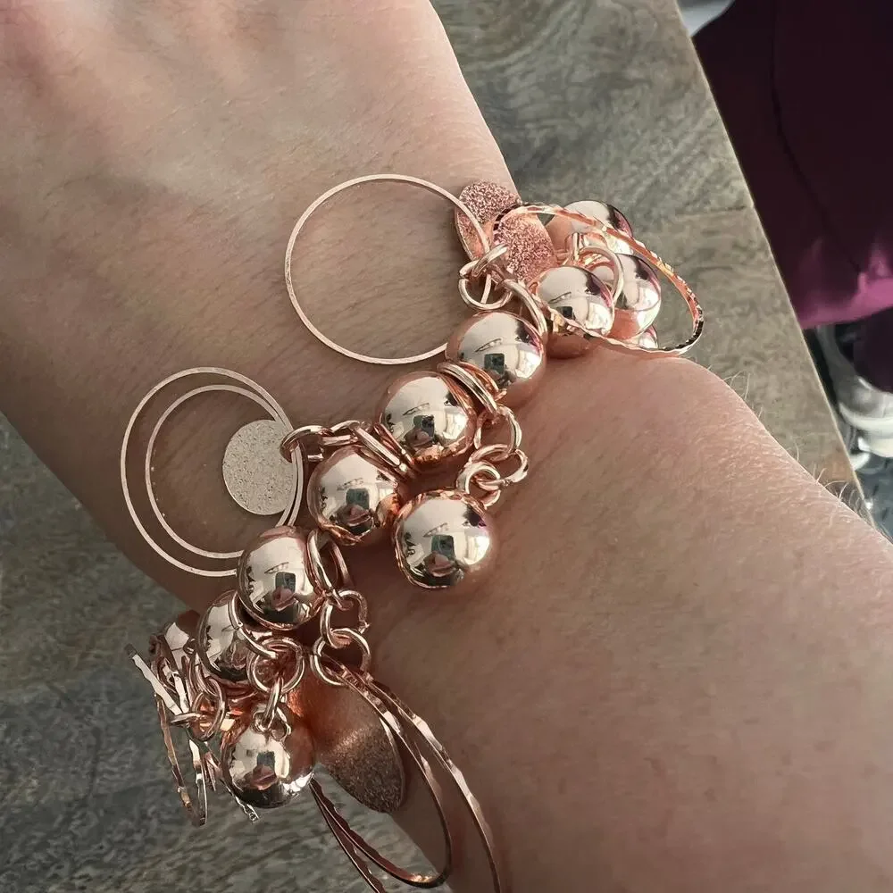 🍭6/$30 New with Tags Metal Rose Gold Bauble Stretch Bracelet